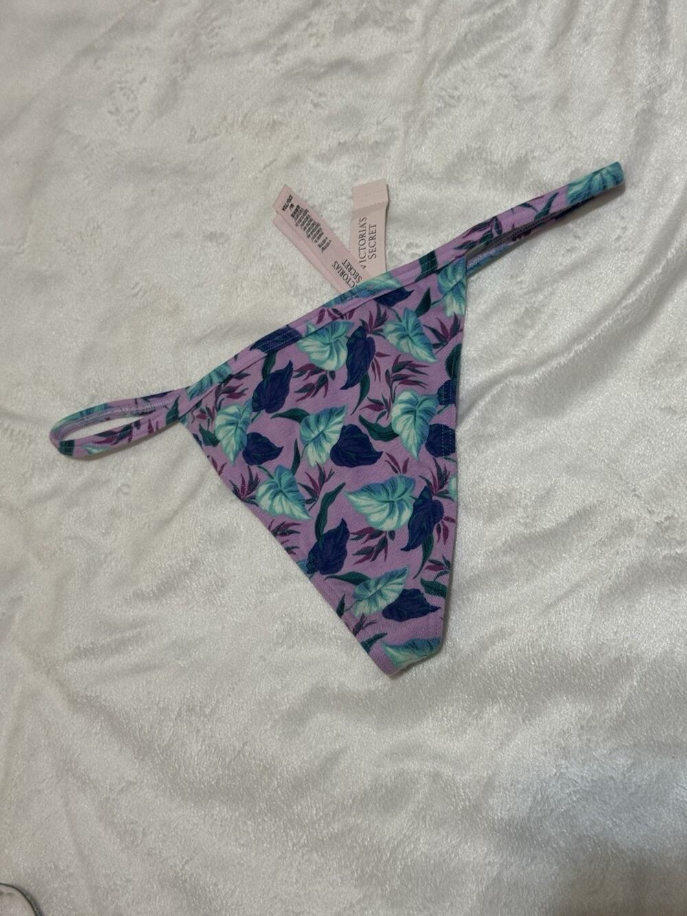 Victoria's Secret V-String Thong Panty Purple Tropical Leaf Floral Print NWT M
